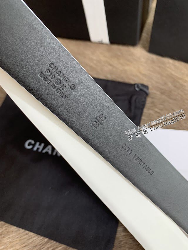 Chanel女士皮帶 香奈兒鑲嵌鑽石珍珠扣腰帶 香奈兒20新款字母LOGO秀款皮帶  jjp1177